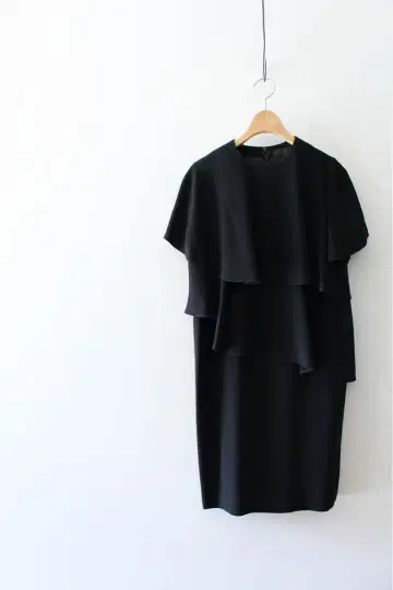 [ AKIRA NAKA ] 아키라나카 블랙 드레스