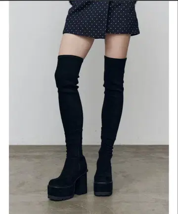 EMODA 스퀘어 핏 롱 부츠