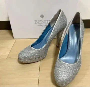 베니루 글리터 펌프스