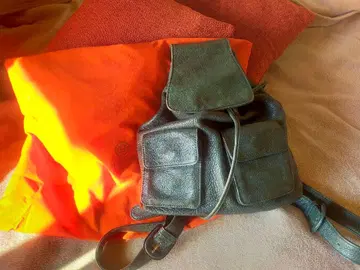 HIROFU 블랙 가죽 백팩