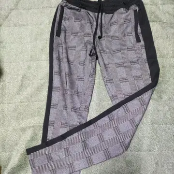 SHISKYL 체크 무늬 스키니 팬츠 L 사이즈