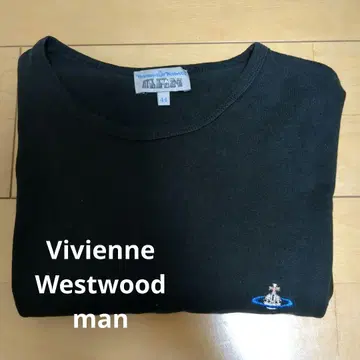 블랙 긴팔 티셔츠 가슴 자수