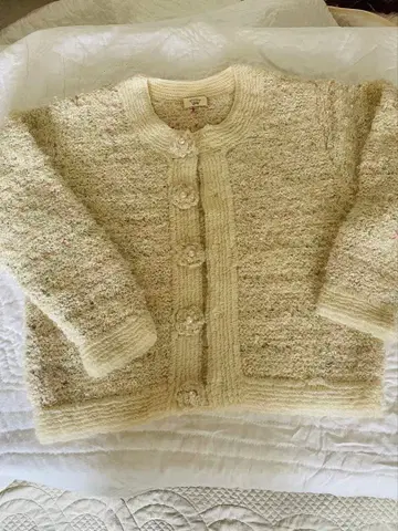 NOUGAT SUGAR 크림색 가디건