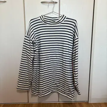 [ 상태 좋음 ] SAINT JAMES 스트라이프 모크넥 네이비