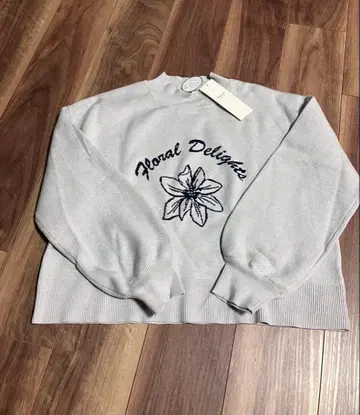 미사용 새상품 상의 스웨터 스카이블루 꽃