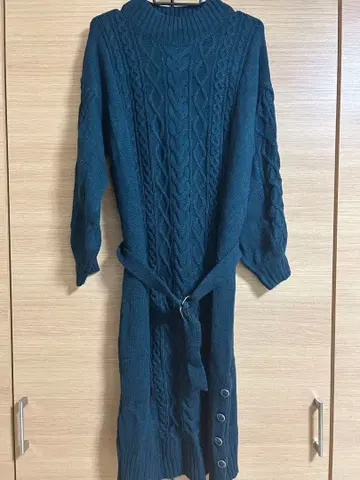 다크 그린 케이블 니트 롱 원피스