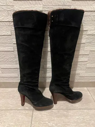 블랙 스웨이드 하이힐 니하이 부츠