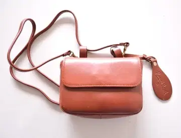 마가렛호웰 가죽 미니백 숄더백