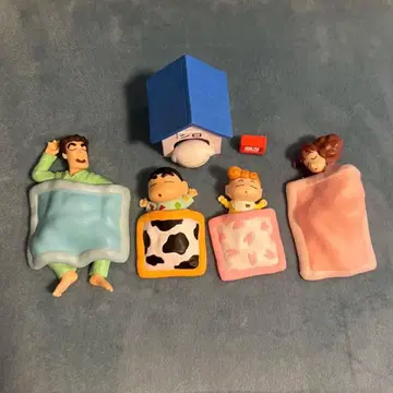 짱구는 못말려(크레용 신짱) 오야스미타이 가챠가챠 컴프