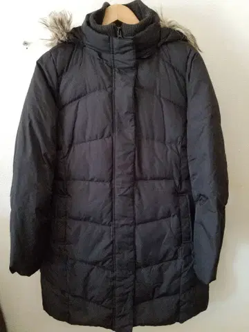 미. GAP 여성용 따뜻한 다운 코트 후드 & 퍼 포함