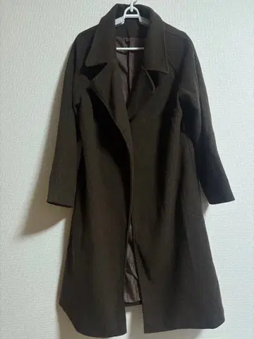 브라운 롱 코트 허리 벨트 포함 체스터 코트