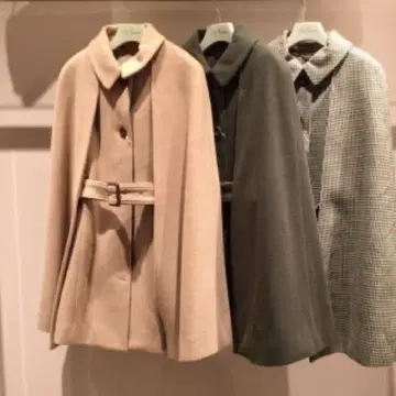 Lily Brown 케이프 코트