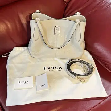새상품 FURLA DAFNE S HOBO 2way 백 훌라 다프네