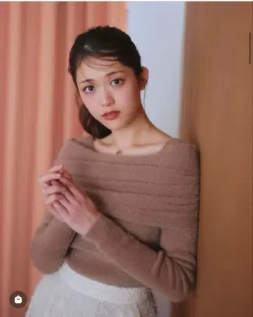 LANTINAM 오프숄더 니트 미사용 새상품