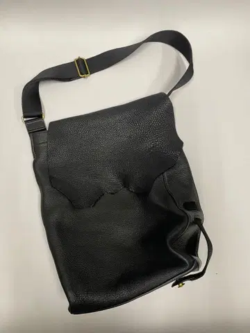 NICENESS 나이스니스 D.MARTY 숄더백