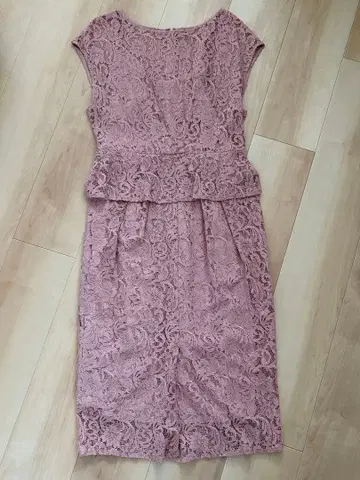 [ Tiara ] 미디 기장 원피스 핑크 레이스