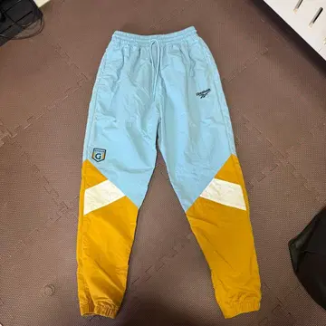 Reebok 나일론 팬츠