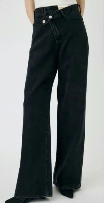 MOUSSY CROSS WAIST WIDE STRAIGHT 사이즈 1