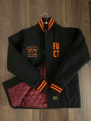 FUCT 블랙 자켓 오렌지 자수