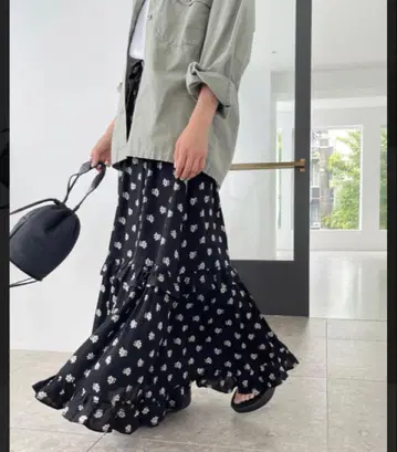 누키테파 꽃무늬 스커트