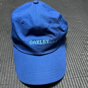 OAKLEY 파랑 캡