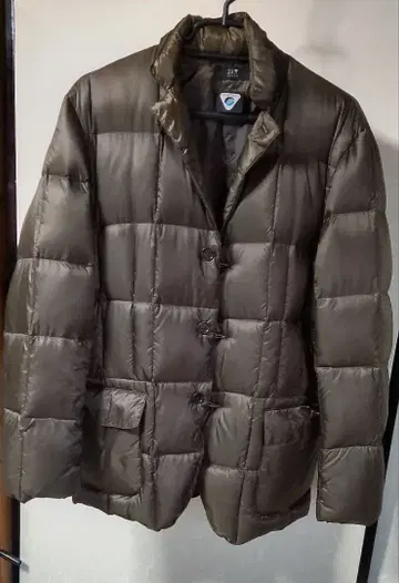 23 HOMME PERTEX 다운 자켓 올리브