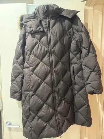 유니클로 다운 자켓 코트 후드 부착 코트 스타디움 코트