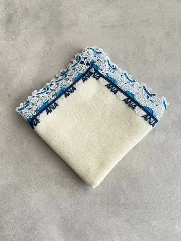 치카자와 레이스점 ANA 오리지널 타월 손수건 크림 새상품