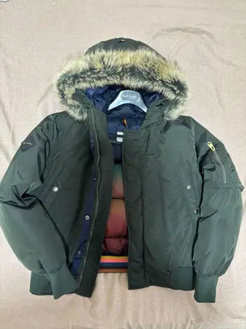 폴 스미스 다크 그린 다운 자켓