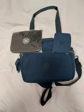 새상품 Kipling 키플링 숄더백 파우치 포함