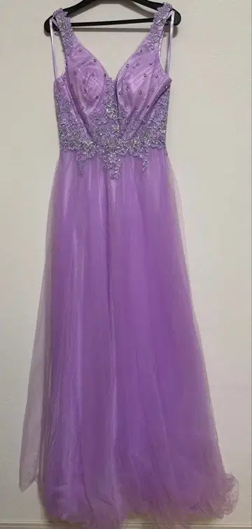 라푼젤 보라색 비즈 자수 롱 드레스
