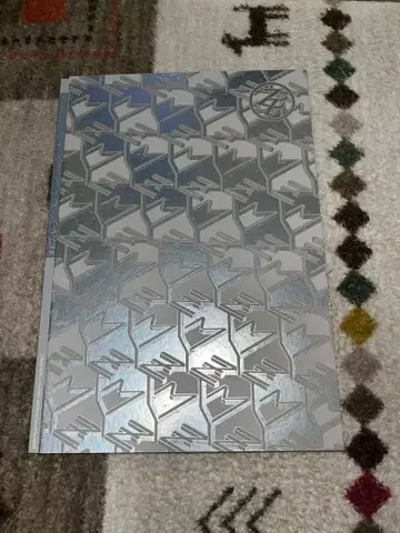 계속 한밤중이면 좋을 텐데. LIVE PHOTO BOOK