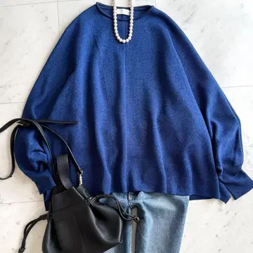 새상품급 보르지 울 혼방 돌먼 슬리브 니트 풀오버 블루