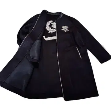 블랙 롱 코트 벌  지퍼 울 혼방 자수