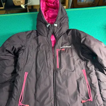 mont-bell 다운 자켓 다크 퍼플/핑크