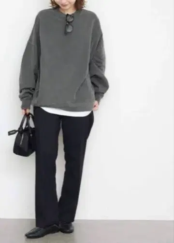 SLOBE IENA 슬로브 이에나: 빅 실루엣 피그먼트 쭈리 풀오버