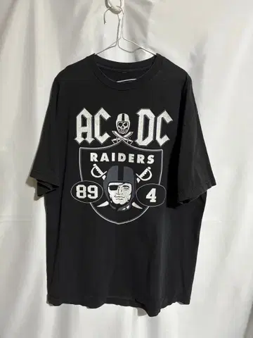 AC/DC RAIDERS 티셔츠 블랙