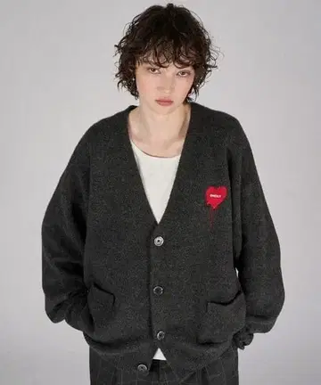 ONCILY 멜티 하트 로고 니트 가디건