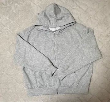 GYDA 큐빅 라메 후드티