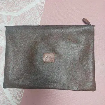 ETRO 브라운 클러치백 합성 피혁 클러치백 코디하기 쉽고, 멋져요!