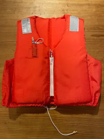 구명 조끼 벚꽃 마크 부착 성인용