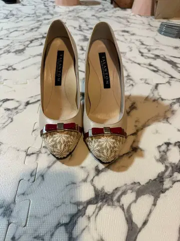 Fifth Avenue 화이트 하이힐