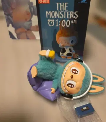 POP MART THE MONSTERS 피규어 러브브