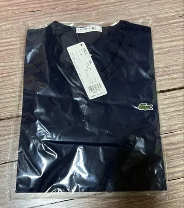LACOSTE 네이비 V넥 T셔츠 사이즈 3