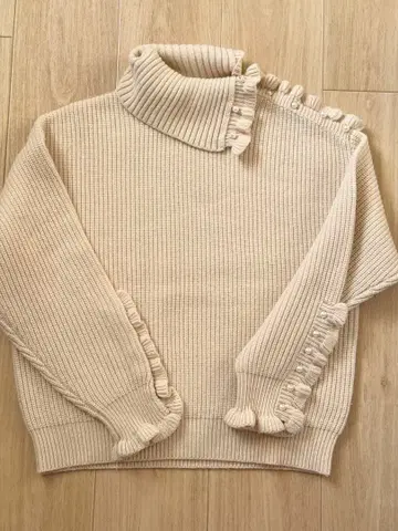 하기나카 유우님 색상 다르게 착용! MUVEIL WORK 니트