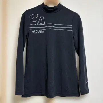 다크 그레이 터틀넥 스웨터