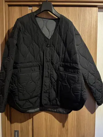AZUL 블랙 퀼팅 자켓
