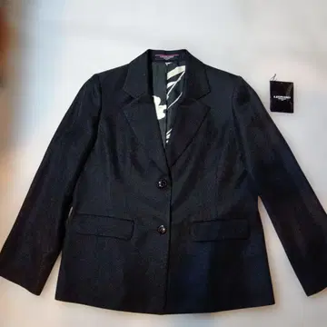 레오나르 실크 블랙 테일러드 자켓