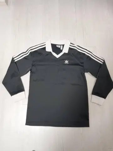 adidas V넥 스트라이프 헤이세이 갸루 Y2K