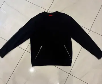 HUGO 블랙 크루넥 트레이닝복